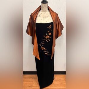 Arianna by Rachel Kaye Y2K Velvet Floral Embroidered High Slit Shaw Gown Size 14